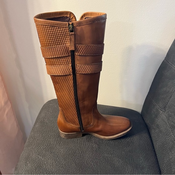 NWOT Roan Footwear Women Tall Boots Brown with zipper size 7.5 - Picture 3 of 4